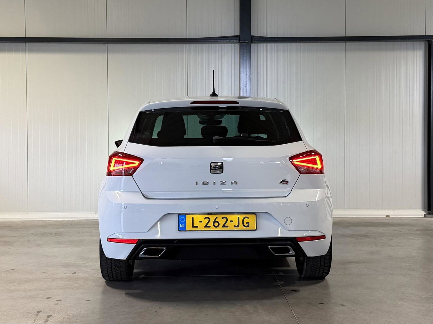 SEAT Ibiza 1.0 TSI FR Intense 116PK 6 Bak Virtual Camera