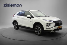 Mitsubishi Eclipse Cross - 2.4 PHEV Intense+ - Carplay, Camera, Half Leer, Stoelverw. Trekhaak