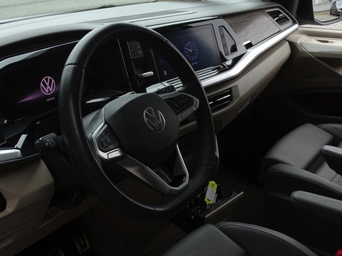 Volkswagen Multivan eHybrid 218PK / IQ-light / VIP 7- pers / 360°
