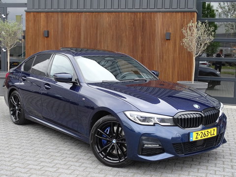 BMW 3-serie 330e High Executive / M-Sport / pano / Laser / 19"
