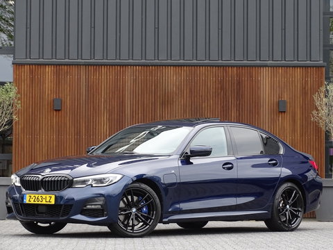 BMW 3-serie 330e High Executive / M-Sport / pano / Laser / 19"