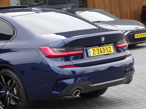 BMW 3-serie 330e High Executive / M-Sport / pano / Laser / 19"