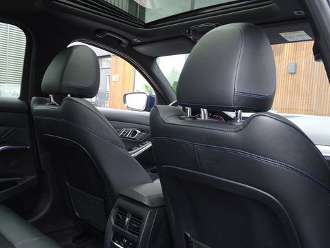 BMW 3-serie 330e High Executive / M-Sport / pano / Laser / 19"