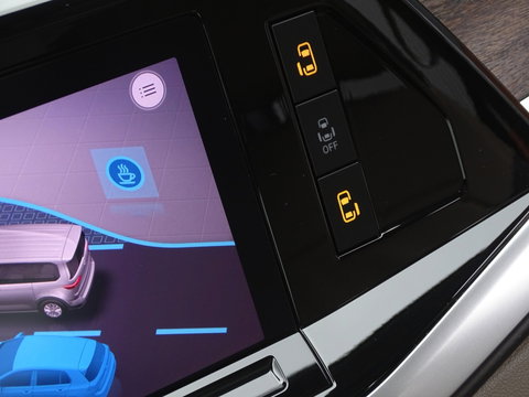 Volkswagen Multivan eHybrid 218PK / IQ-light / VIP 7- pers / 360°