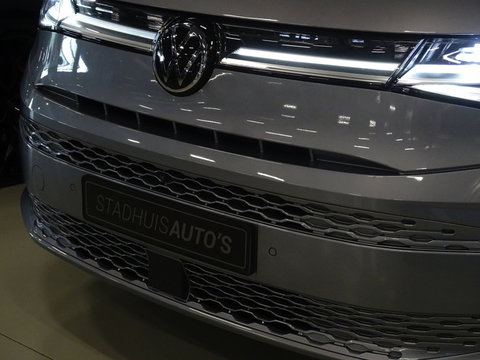 Volkswagen Multivan eHybrid 218PK / IQ-light / VIP 7- pers / 360°