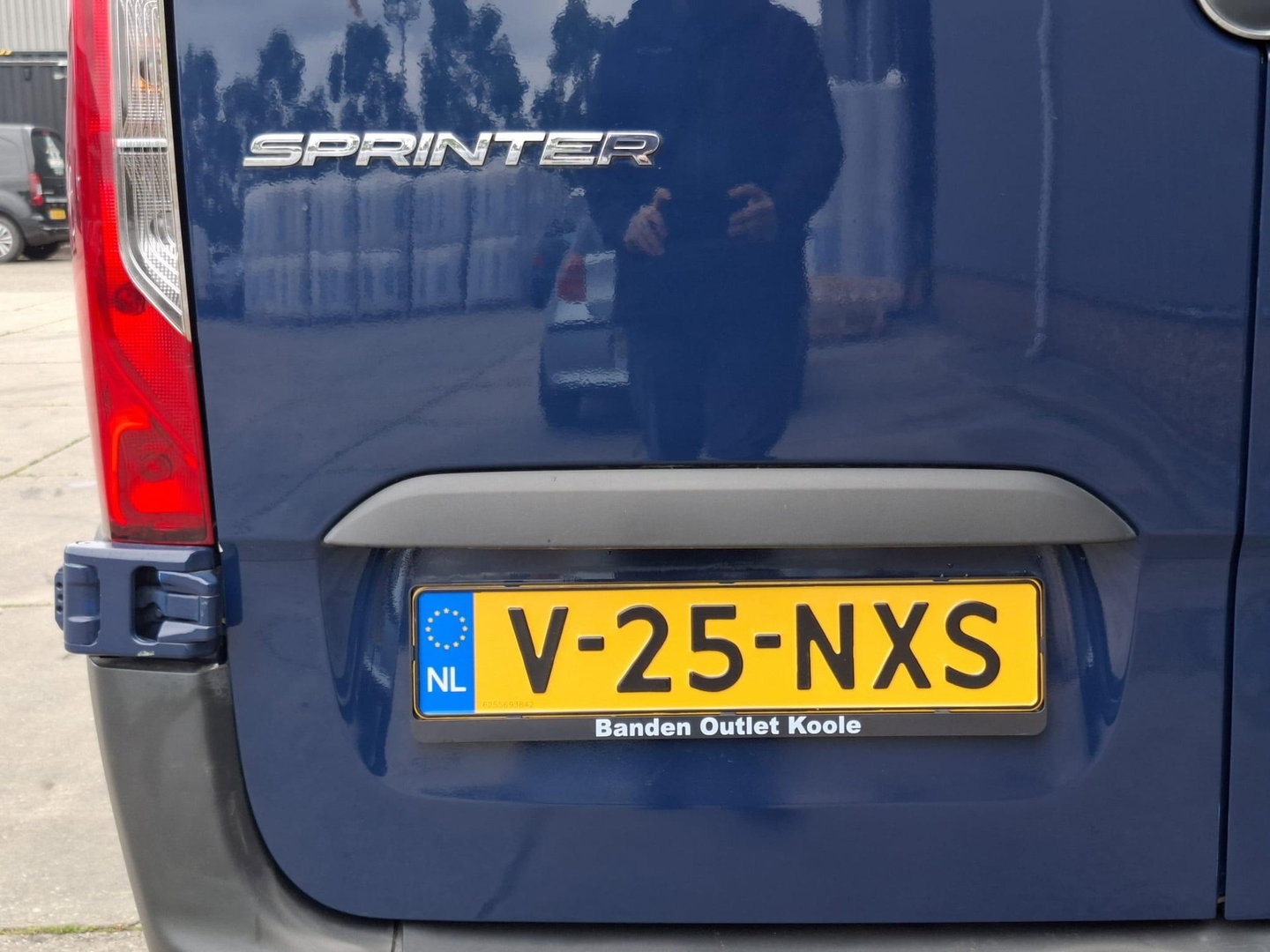 Mercedes-Benz Sprinter 311 2.2 CDI L2H2 AIRCO / CAMERA / 3 ZITS / DEALER ONDERHOUDEN / NAVI
