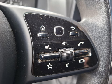 Mercedes-Benz Sprinter 311 2.2 CDI L2H2 AIRCO / CAMERA / 3 ZITS / DEALER ONDERHOUDEN / NAVI