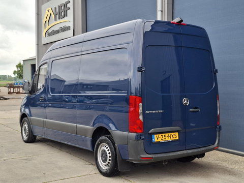 Mercedes-Benz Sprinter 311 2.2 CDI L2H2 AIRCO / CAMERA / 3 ZITS / DEALER ONDERHOUDEN / NAVI