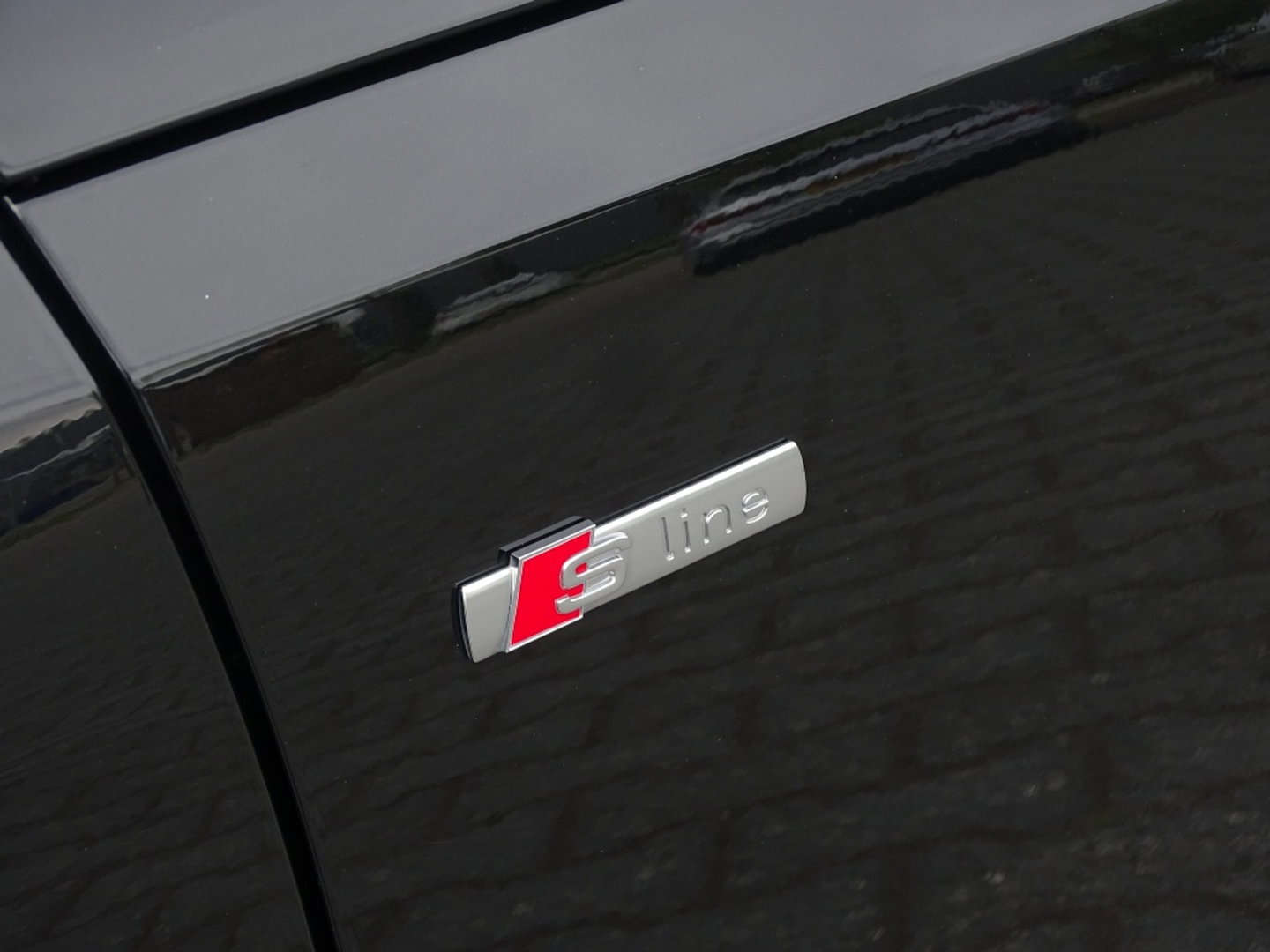 Audi A4 Avant 35 TFSI 150PK automaat / S-line / LED / Facelift *NAP*