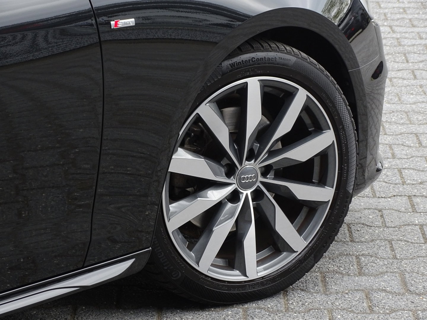 Audi A4 Avant 35 TFSI 150PK automaat / S-line / LED / Facelift *NAP*
