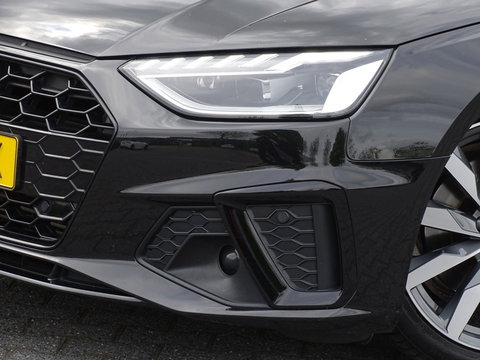 Audi A4 Avant 35 TFSI 150PK automaat / S-line / LED / Facelift *NAP*