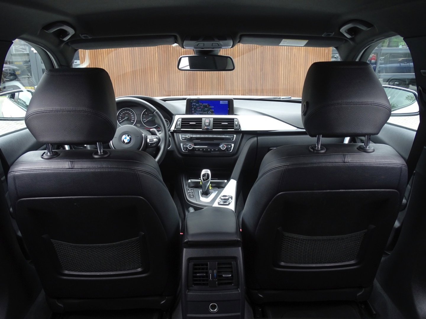 BMW 3 Serie Touring 335i xDr. TwinTurbo 306PK / High Exec / M-Sport / LED