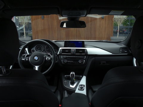 BMW 3 Serie Touring 335i xDr. TwinTurbo 306PK / High Exec / M-Sport / LED