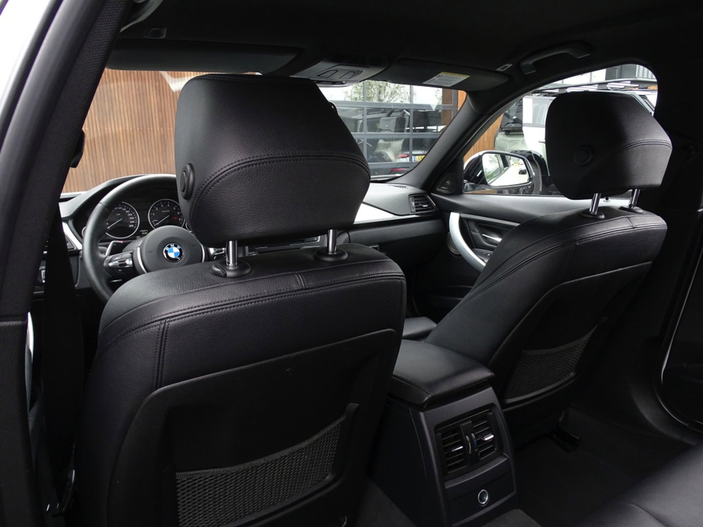 BMW 3 Serie Touring 335i xDr. TwinTurbo 306PK / High Exec / M-Sport / LED