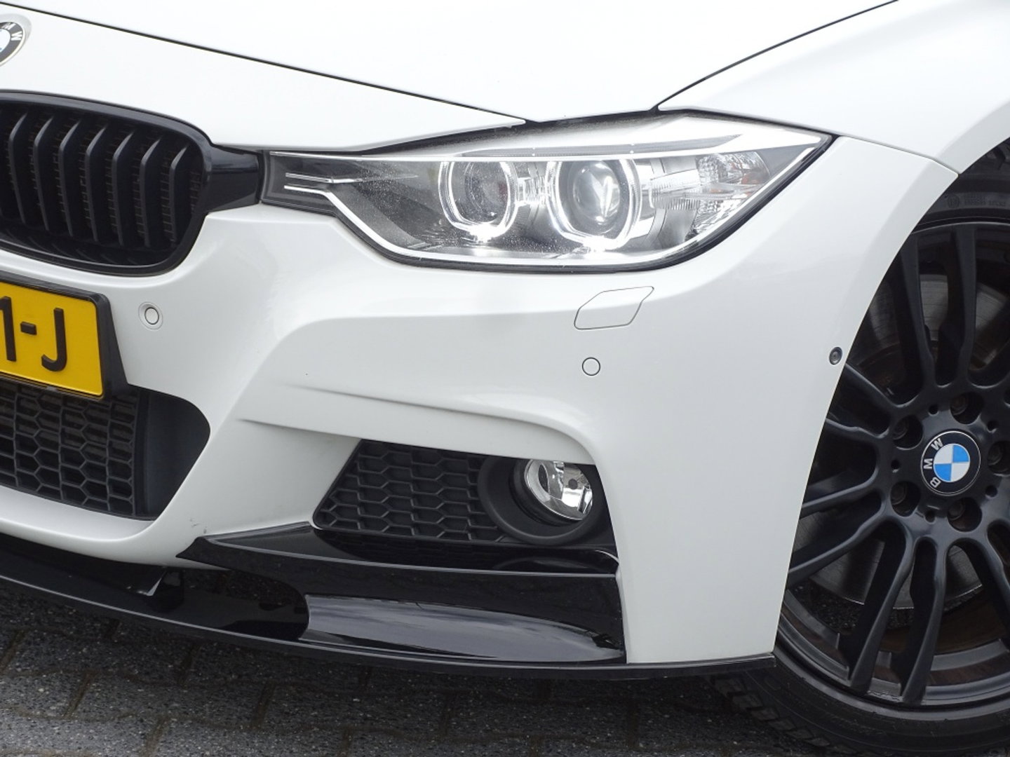 BMW 3 Serie Touring 335i xDr. TwinTurbo 306PK / High Exec / M-Sport / LED