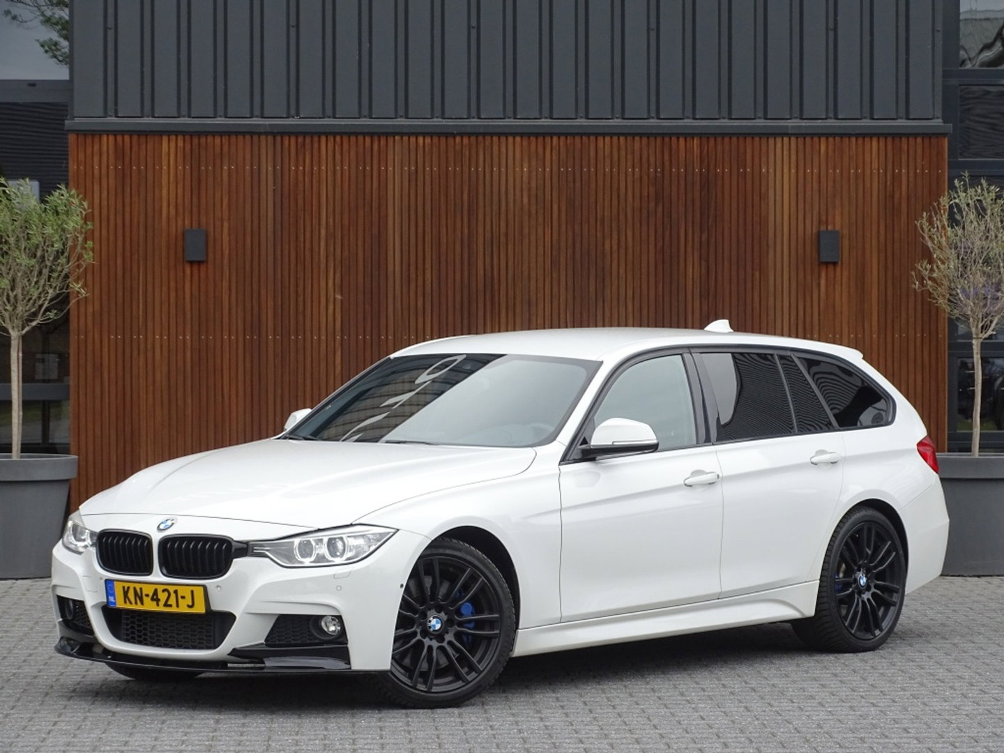 BMW 3 Serie Touring 335i xDr. TwinTurbo 306PK / High Exec / M-Sport / LED