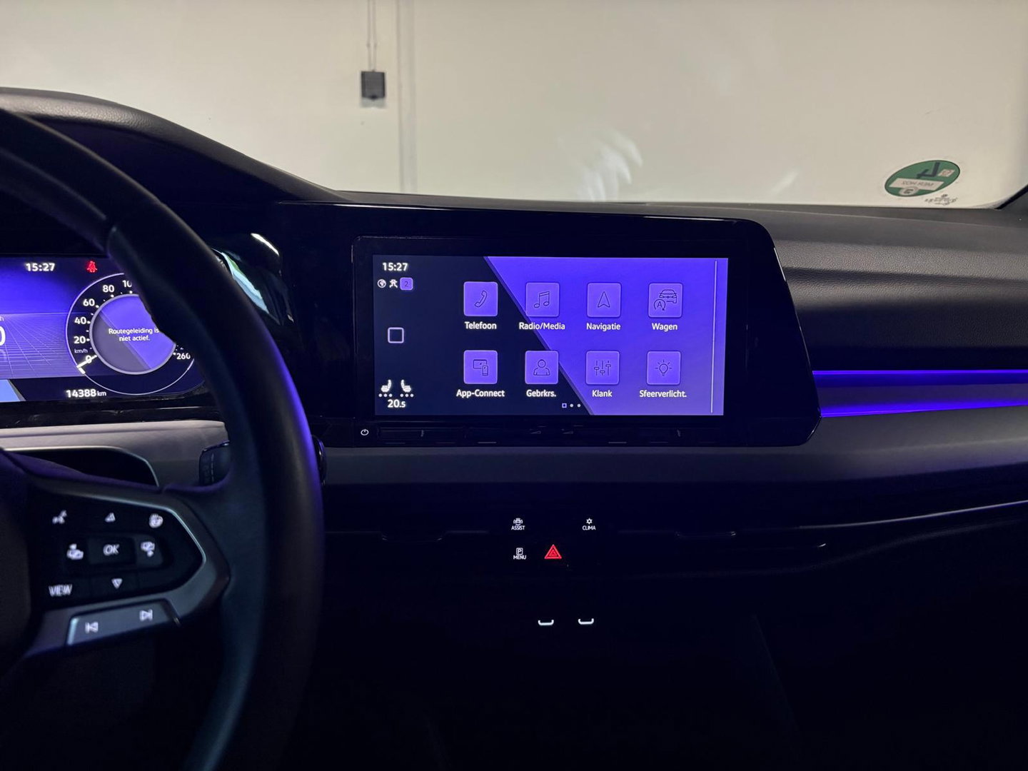 Volkswagen Golf 1.0 TSI R-Line CAM CARPLAY SFEER