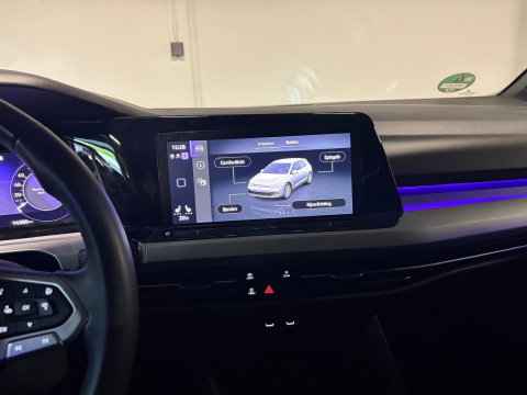 Volkswagen Golf 1.0 TSI R-Line CAM CARPLAY SFEER