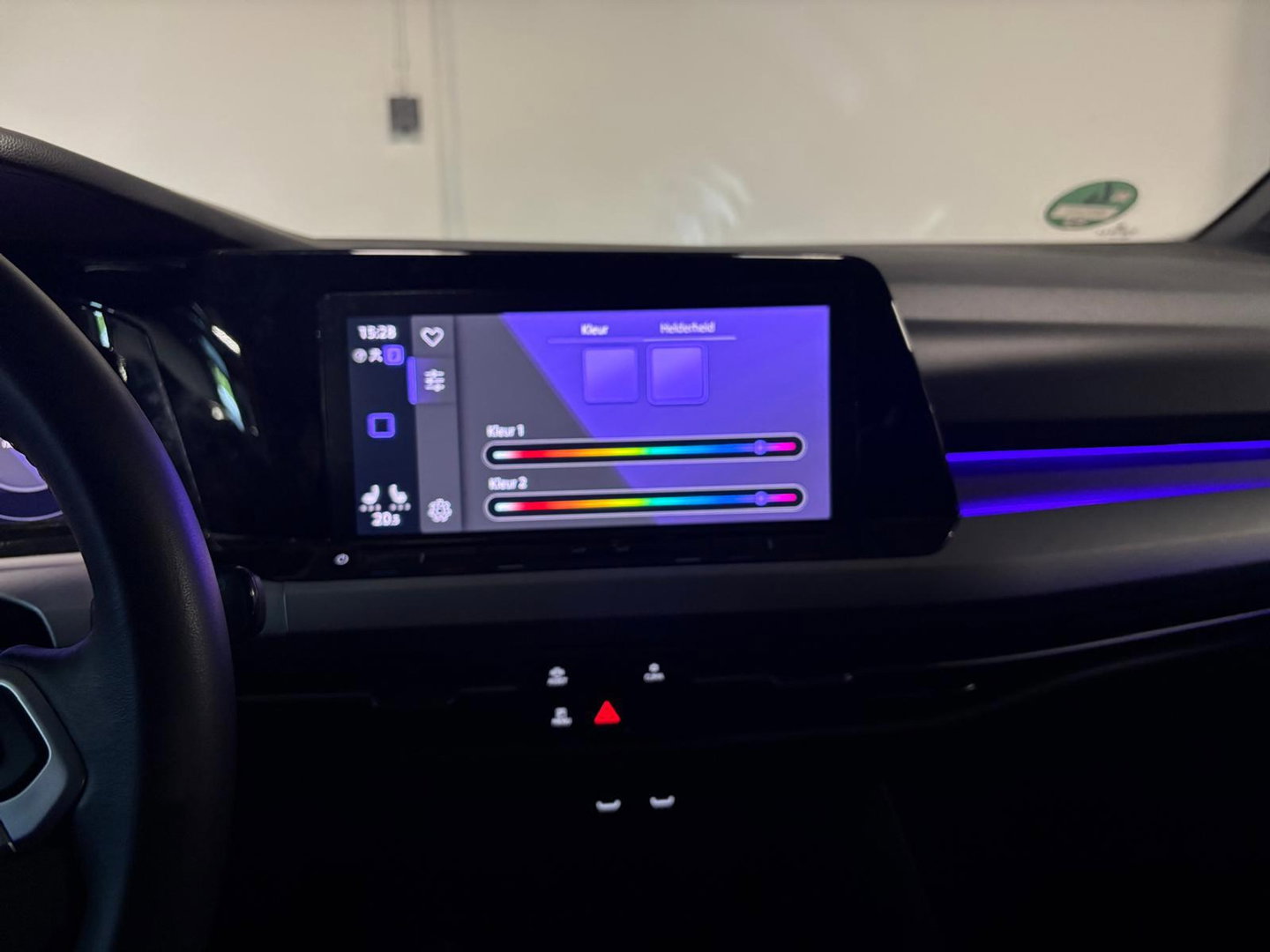 Volkswagen Golf 1.0 TSI R-Line CAM CARPLAY SFEER