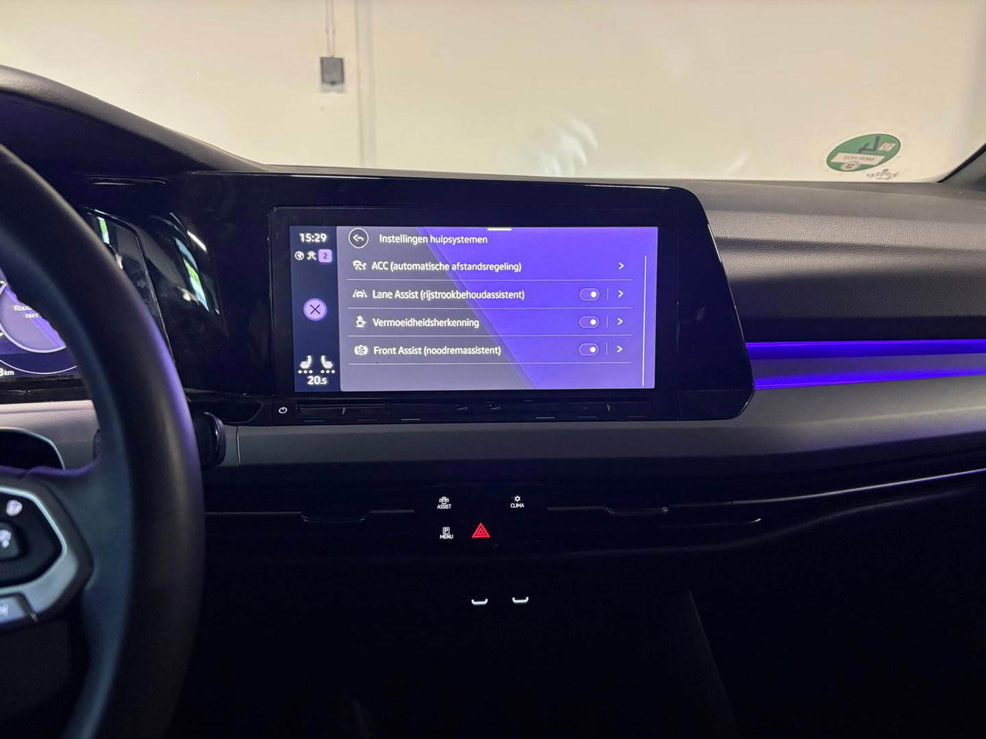 Volkswagen Golf 1.0 TSI R-Line CAM CARPLAY SFEER