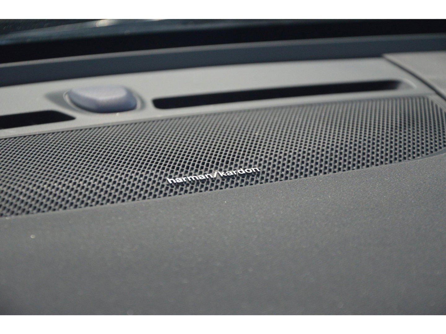 Volvo XC40 T4 Hybride Ultimate Bright | Panoramadak | Harman/Kardon | Apple CarPlay | Stoel + Stuur Verwarmd |