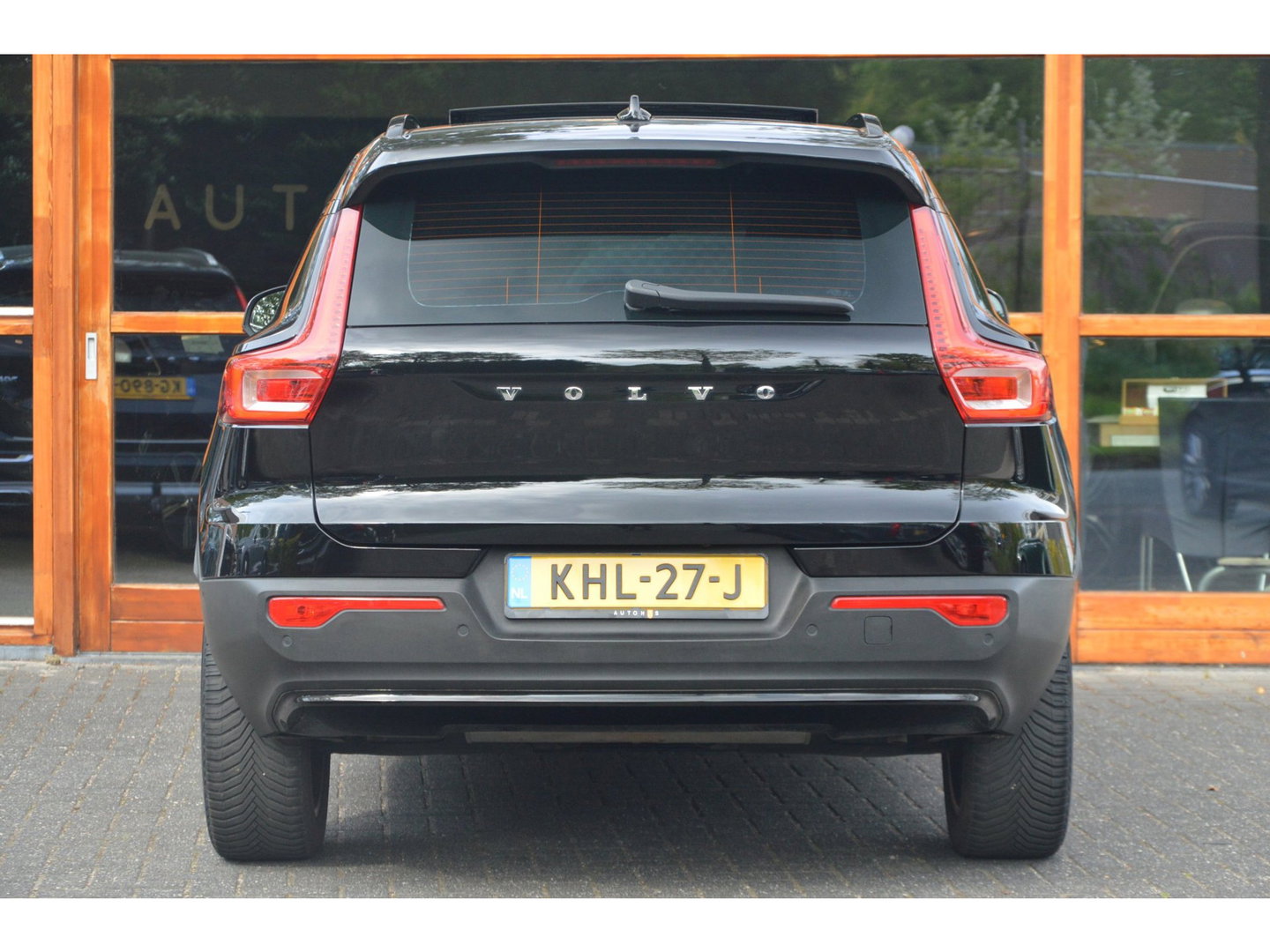 Volvo XC40 T4 Hybride Ultimate Bright | Panoramadak | Harman/Kardon | Apple CarPlay | Stoel + Stuur Verwarmd |