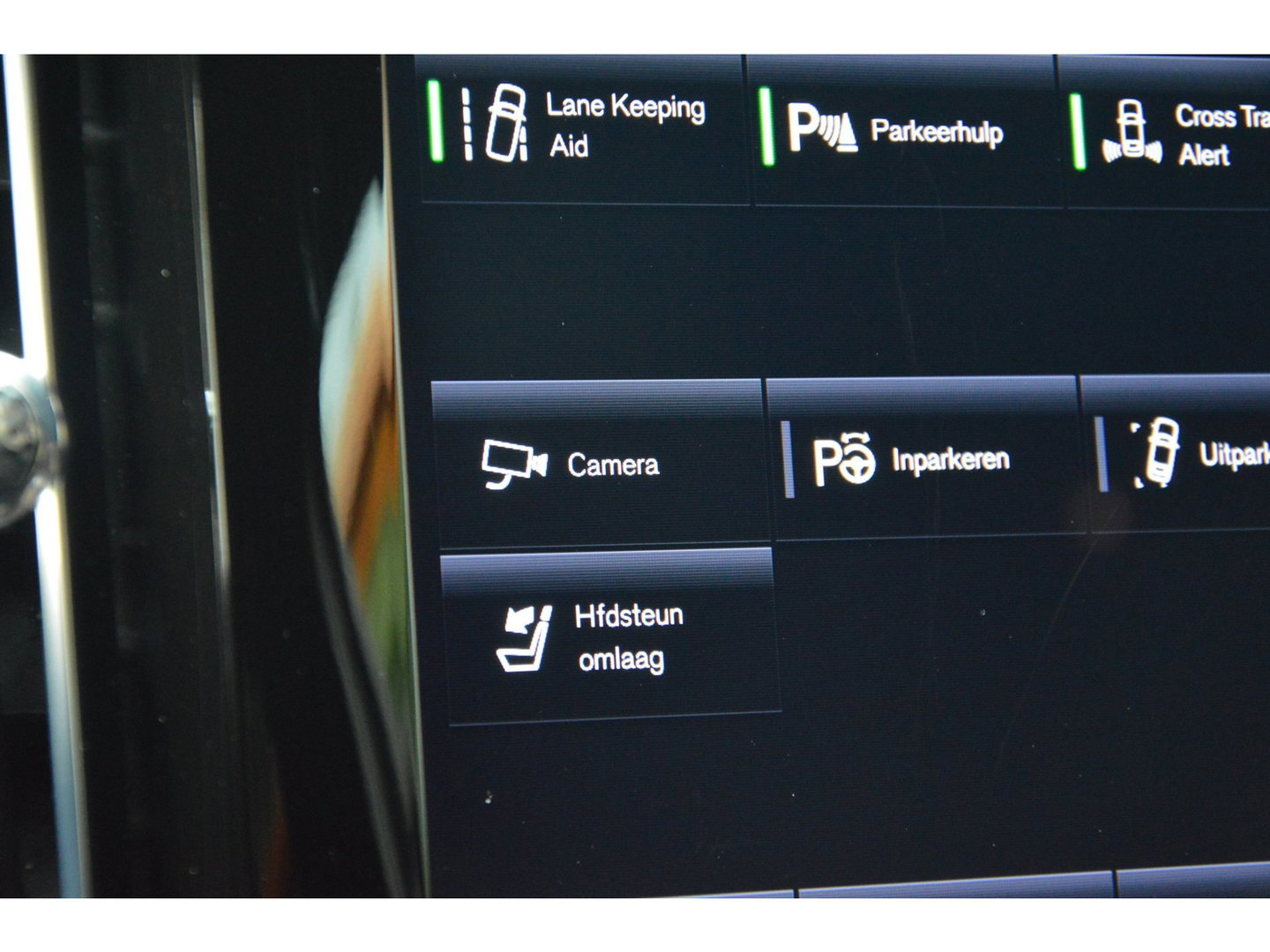 Volvo XC40 T4 Hybride Ultimate Bright | Panoramadak | Harman/Kardon | Apple CarPlay | Stoel + Stuur Verwarmd |
