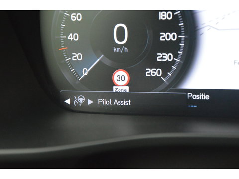 Volvo XC40 T4 Hybride Ultimate Bright | Panoramadak | Harman/Kardon | Apple CarPlay | Stoel + Stuur Verwarmd |