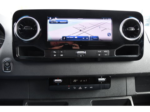 Mercedes-Benz Sprinter 317 1.9 CDI L2H2 Pro AMG Edition Facelift, Camera, Cruise, Carplay, Stoelverwarming, LED, 170pk, Geveerde stoel, Mbux, Automaat,