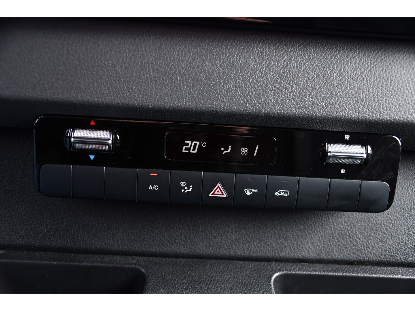 Mercedes-Benz Sprinter 317 1.9 CDI L2H2 Pro AMG Edition Facelift, Camera, Cruise, Carplay, Stoelverwarming, LED, 170pk, Geveerde stoel, Mbux, Automaat,