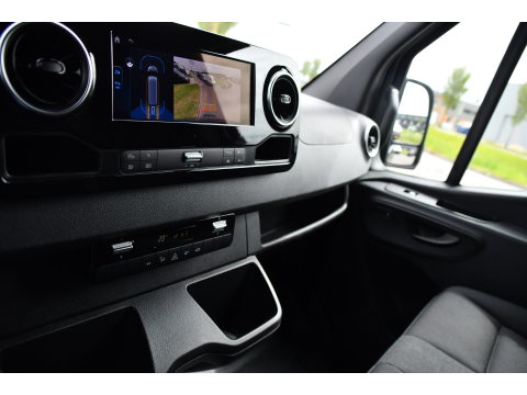 Mercedes-Benz Sprinter 317 1.9 CDI L2H2 Pro AMG Edition Facelift, Camera, Cruise, Carplay, Stoelverwarming, LED, 170pk, Geveerde stoel, Mbux, Automaat,