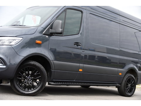 Mercedes-Benz Sprinter 317 1.9 CDI L2H2 Pro AMG Edition Facelift, Camera, Cruise, Carplay, Stoelverwarming, LED, 170pk, Geveerde stoel, Mbux, Automaat,