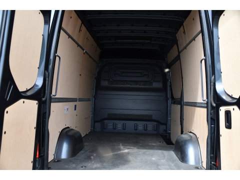 Mercedes-Benz Sprinter 317 1.9 CDI L2H2 Pro AMG Edition Facelift, Camera, Cruise, Carplay, Stoelverwarming, LED, 170pk, Geveerde stoel, Mbux, Automaat,