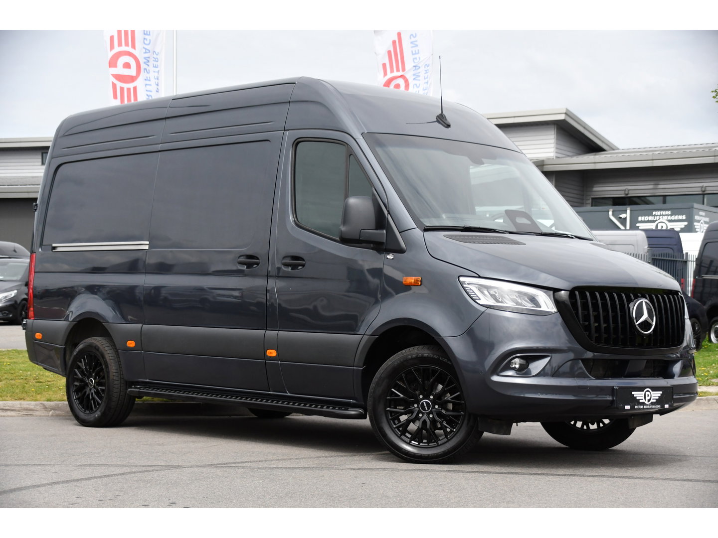 Mercedes-Benz Sprinter 317 1.9 CDI L2H2 Pro AMG Edition Facelift, Camera, Cruise, Carplay, Stoelverwarming, LED, 170pk, Geveerde stoel, Mbux, Automaat,