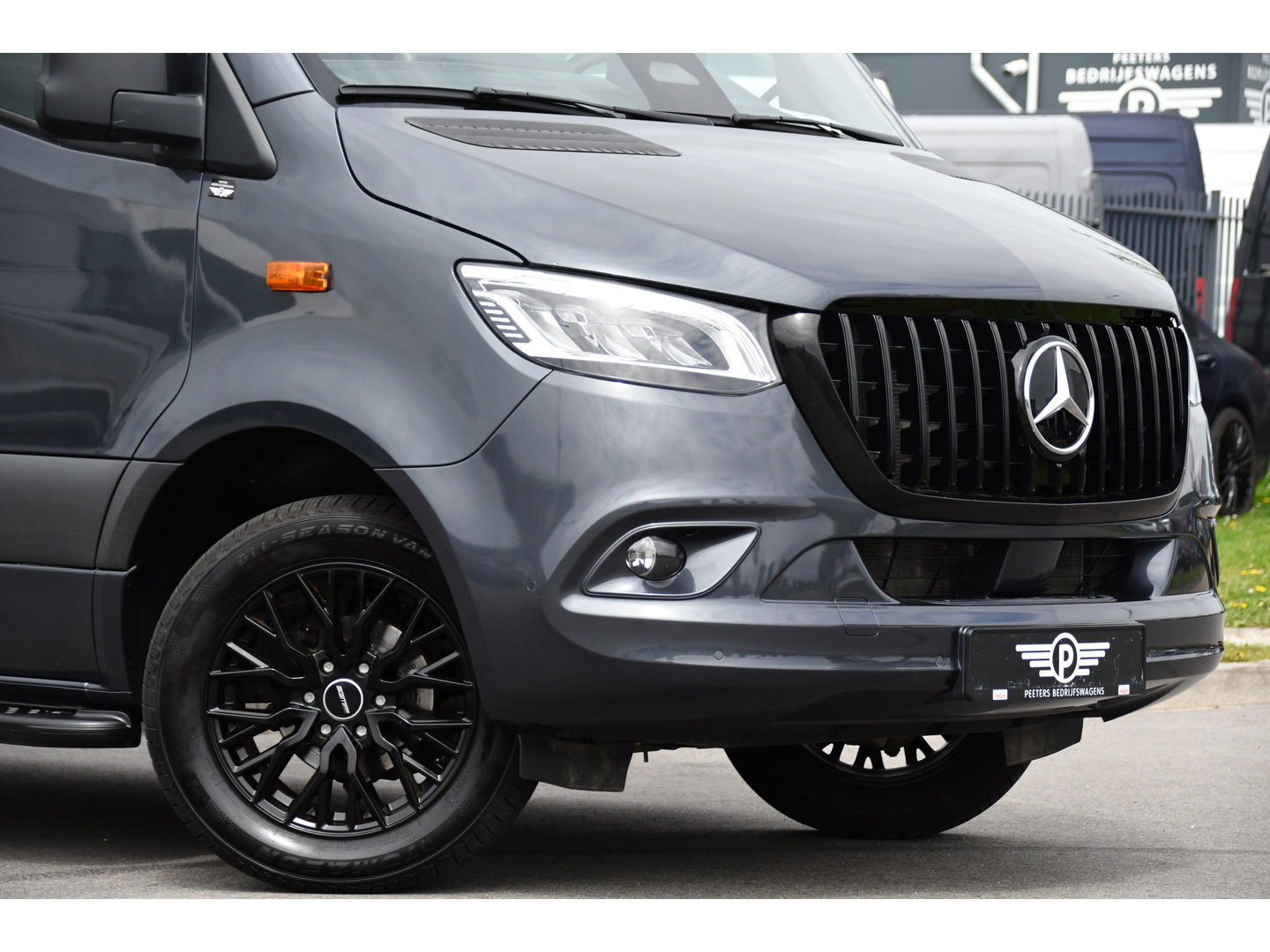 Mercedes-Benz Sprinter 317 1.9 CDI L2H2 Pro AMG Edition Facelift, Camera, Cruise, Carplay, Stoelverwarming, LED, 170pk, Geveerde stoel, Mbux, Automaat,