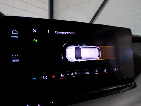 Škoda Octavia Combi 1.0 e-TSI Business Edition Plus "Origineel NL!" Automaat Full-LED Apple-carplay Stoelverwarming Virtual Keyles