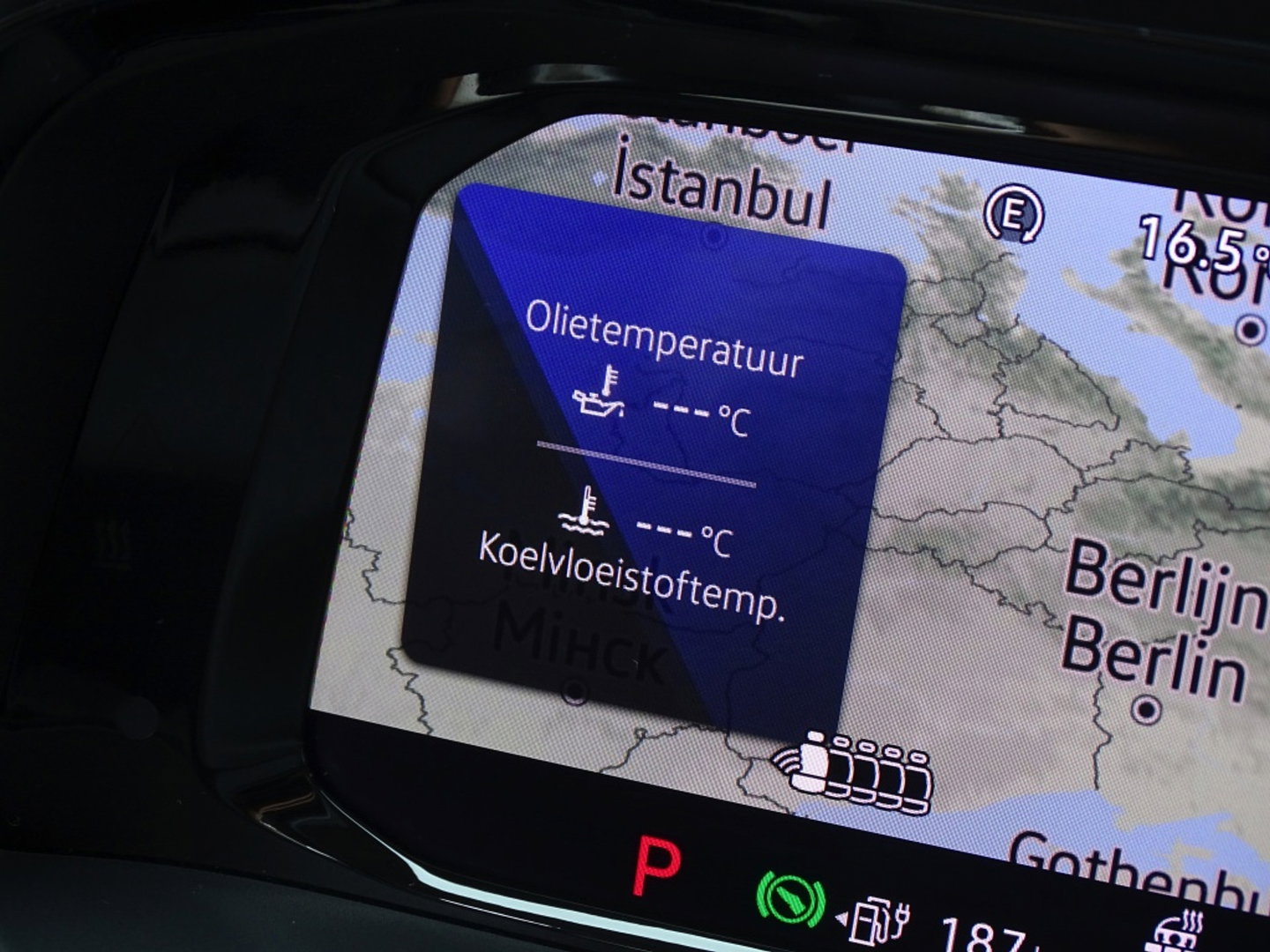 Volkswagen Multivan eHybrid 218PK / IQ-light / VIP 7- pers / 360°