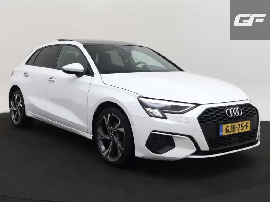 Audi A3 Sportback 40 TFSIe S-Line Pano CarPlay Cruise Navi
