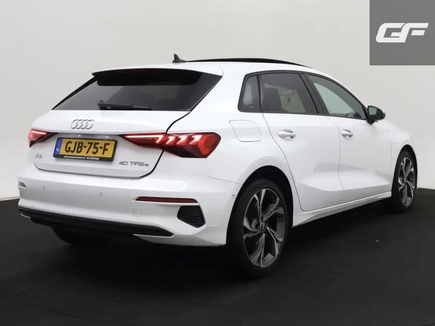 Audi A3 Sportback 40 TFSIe S-Line Pano CarPlay Cruise Navi