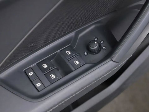 Audi A3 Sportback 40 TFSIe S-Line Pano CarPlay Cruise Navi