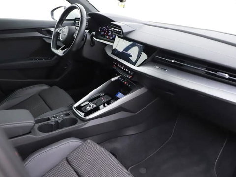 Audi A3 Sportback 40 TFSIe S-Line Pano CarPlay Cruise Navi