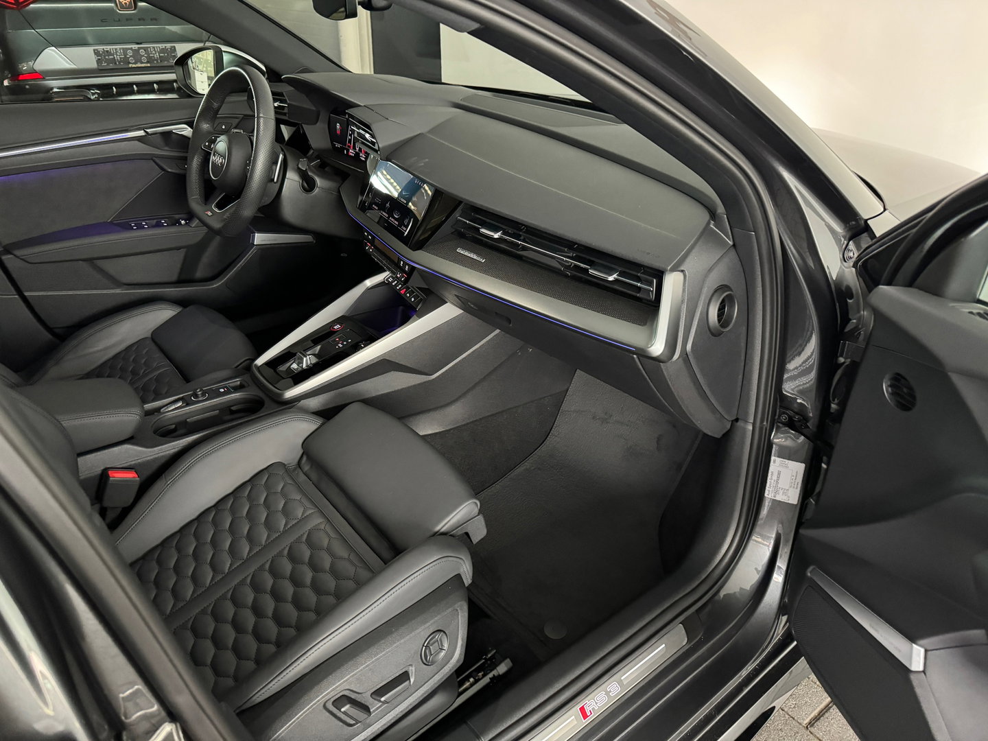 Audi RS3 Sportback 2.5 TFSI quattro Pano|Ceramic|Memory|BTW