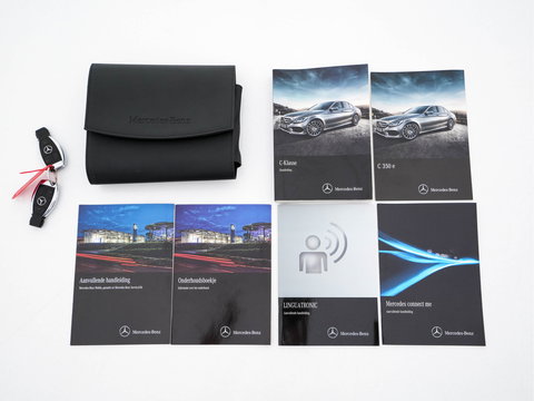 Mercedes-Benz C-Klasse 350 e Lease Edition Aut. *PANO | LUXURY-LEATHER | BURMESTER-AUDIO | FULL-LED | NAVI-FULLMAP | HEATED-SPORTSEATS | CAMERA | AIRMATIC | PRIVACY-GLASS | ECC | CRUISE | KEYLESS | 17''ALU*