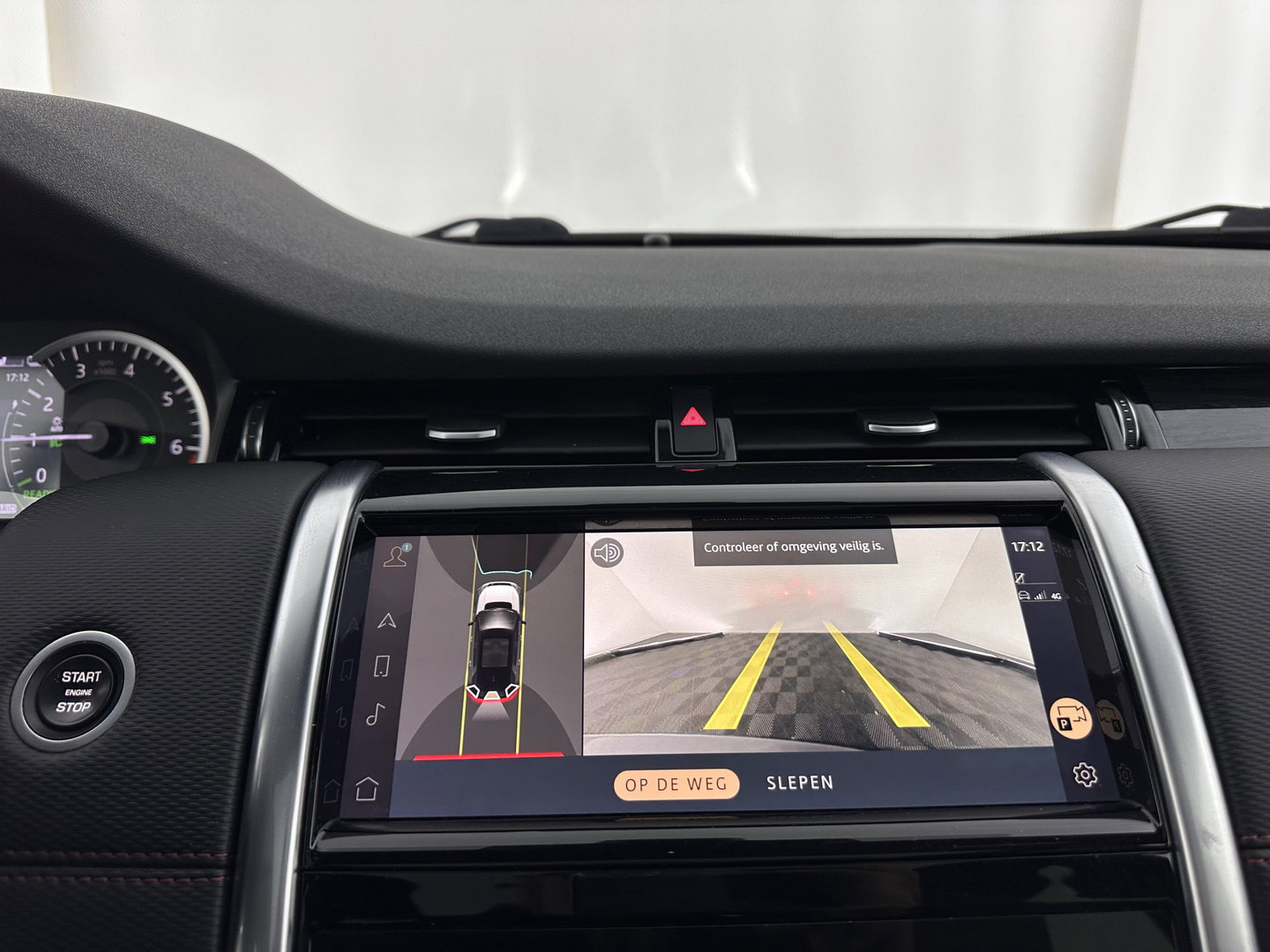 Land Rover Discovery Sport P300e 1.5 R-Dynamic HSE (Plug-in) (INCL-BTW) *PANO | ADAPTIVE-CRUISE | LEATHER | FULL-LED | BLINDSPOT | CAMERA | MERIDIAN-AUDIO | BLINDSPOT | KEYLESS | SHIFTPADDLES | PRIVACYGLASS | NAVI-FULLMAP | MEMORY-PACK | AMBIENT-LIGHT