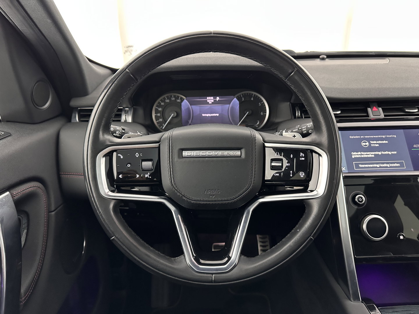 Land Rover Discovery Sport P300e 1.5 R-Dynamic HSE (Plug-in) (INCL-BTW) *PANO | ADAPTIVE-CRUISE | LEATHER | FULL-LED | BLINDSPOT | CAMERA | MERIDIAN-AUDIO | BLINDSPOT | KEYLESS | SHIFTPADDLES | PRIVACYGLASS | NAVI-FULLMAP | MEMORY-PACK | AMBIENT-LIGHT