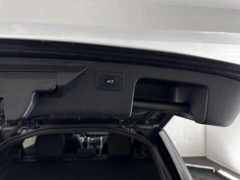 Land Rover Discovery Sport P300e 1.5 R-Dynamic HSE (Plug-in) (INCL-BTW) *PANO | ADAPTIVE-CRUISE | LEATHER | FULL-LED | BLINDSPOT | CAMERA | MERIDIAN-AUDIO | BLINDSPOT | KEYLESS | SHIFTPADDLES | PRIVACYGLASS | NAVI-FULLMAP | MEMORY-PACK | AMBIENT-LIGHT