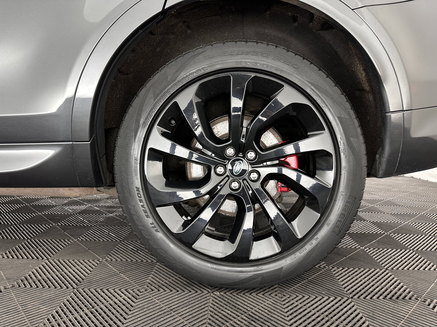 Land Rover Discovery Sport P300e 1.5 R-Dynamic HSE (Plug-in) (INCL-BTW) *PANO | ADAPTIVE-CRUISE | LEATHER | FULL-LED | BLINDSPOT | CAMERA | MERIDIAN-AUDIO | BLINDSPOT | KEYLESS | SHIFTPADDLES | PRIVACYGLASS | NAVI-FULLMAP | MEMORY-PACK | AMBIENT-LIGHT