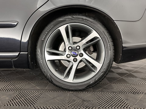 Volvo S40 1.6 D2 S/S Limited Edition *LEATHER | NAVI-FULLMAP | ECC | HEATED-COMFORTSEATS | PDC | CRUISE | TOWBAR | 17''ALU*