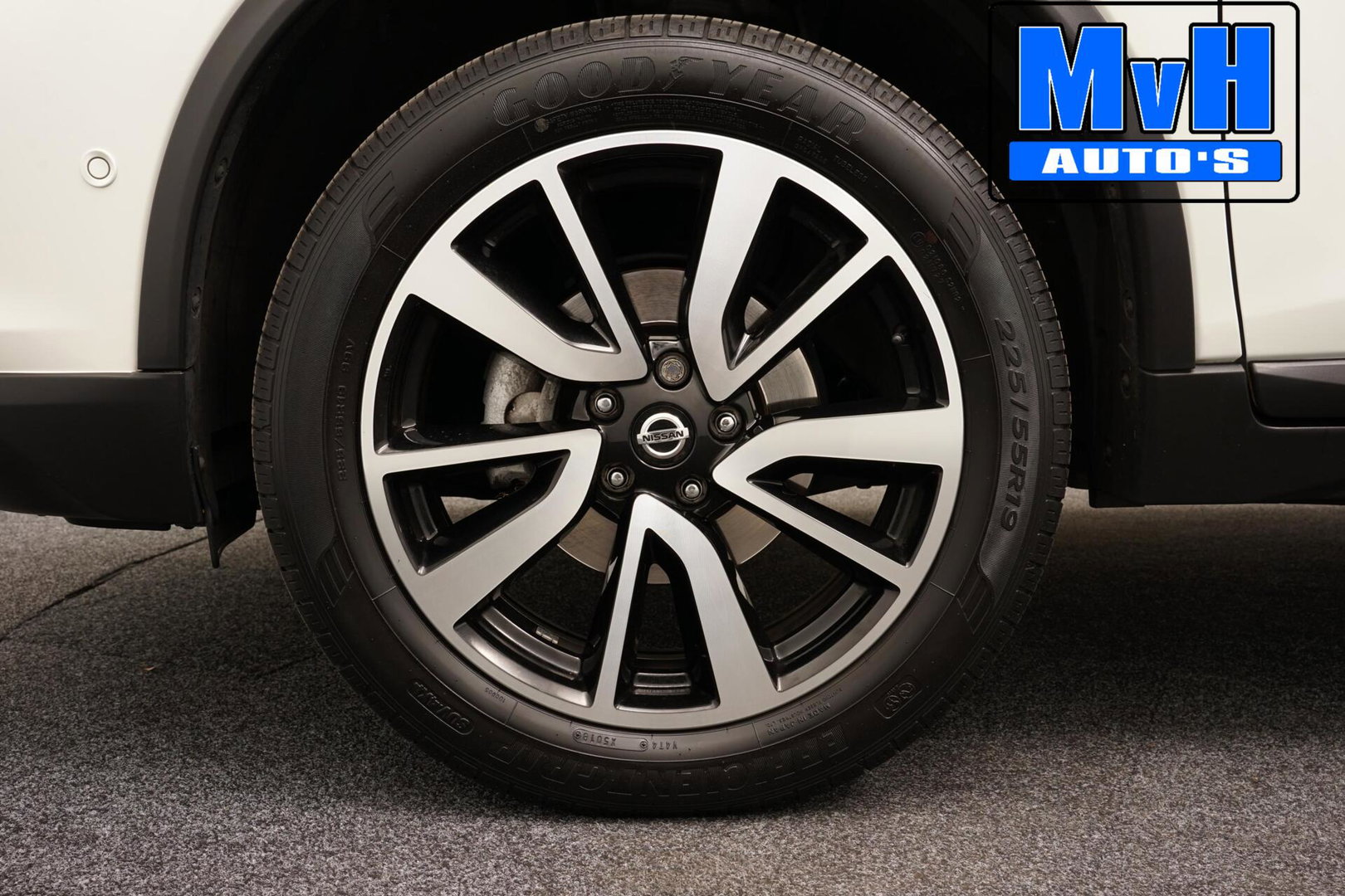 Nissan X-Trail 1.3 DIG-T Tekna|PARELMOER|PANO|LEER|TREKH|NAP