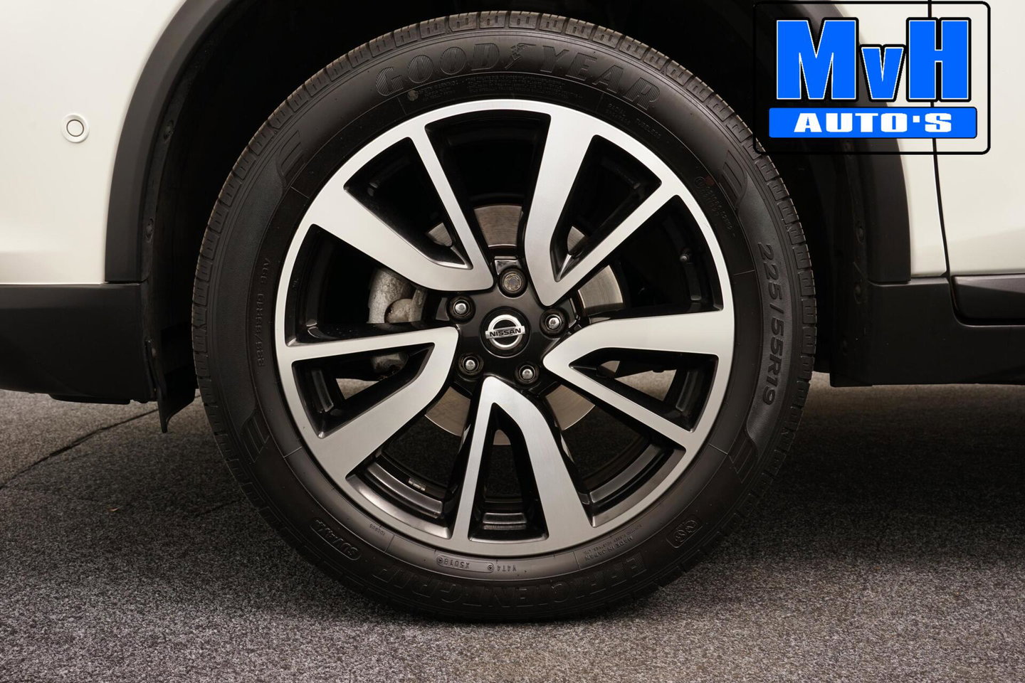Nissan X-Trail 1.3 DIG-T Tekna|PARELMOER|PANO|LEER|TREKH|NAP